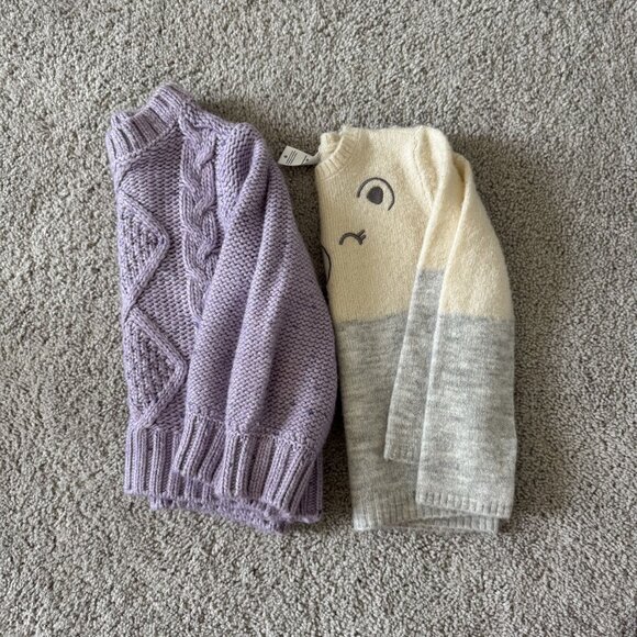 2 Carters Oshkosh B'gosh 24 month Baby Girl Sweaters - Picture 1 of 7